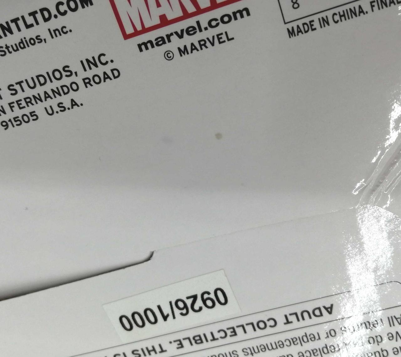 僅かに箱底汚れ有