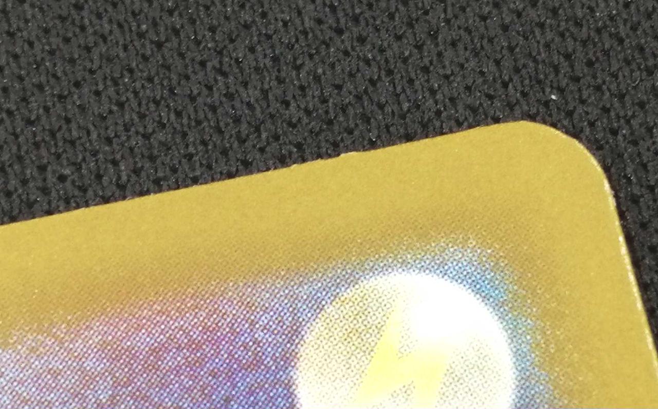 裏面右上僅かにキズ有