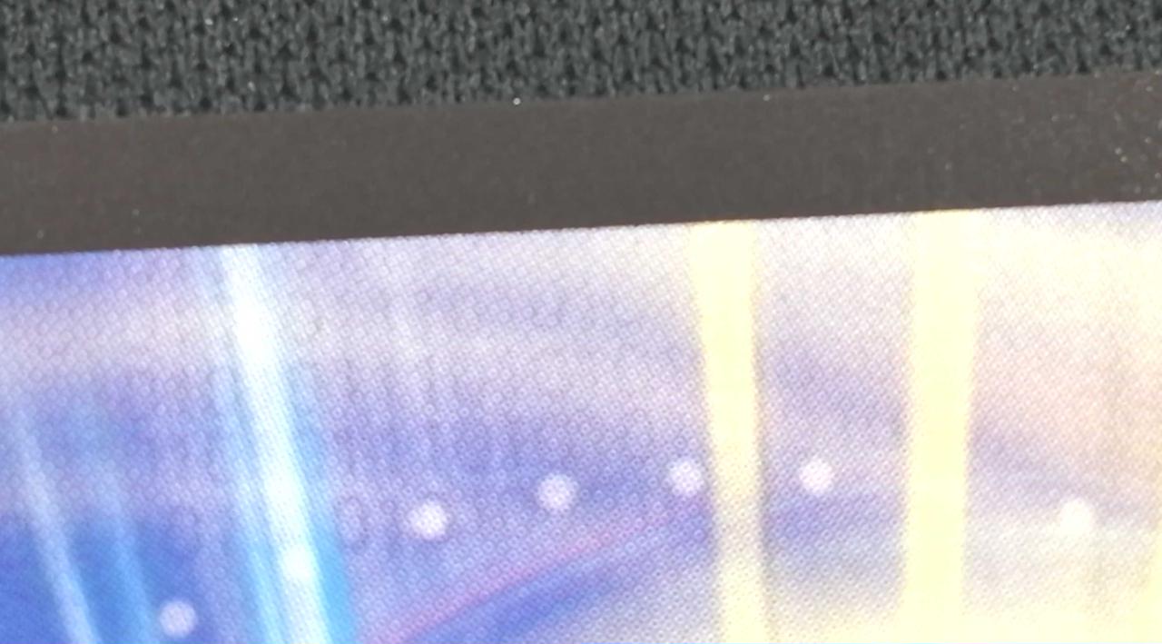 裏面上部僅かな白欠け有