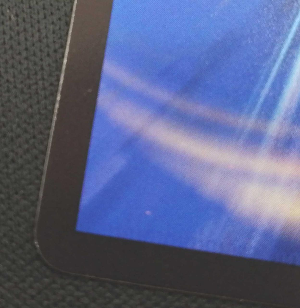 裏面左下僅かな汚れ有