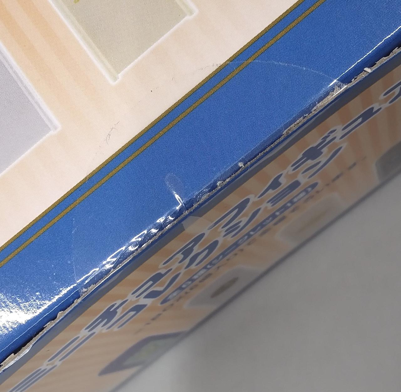 若干箱イタミ テープに汚れあります