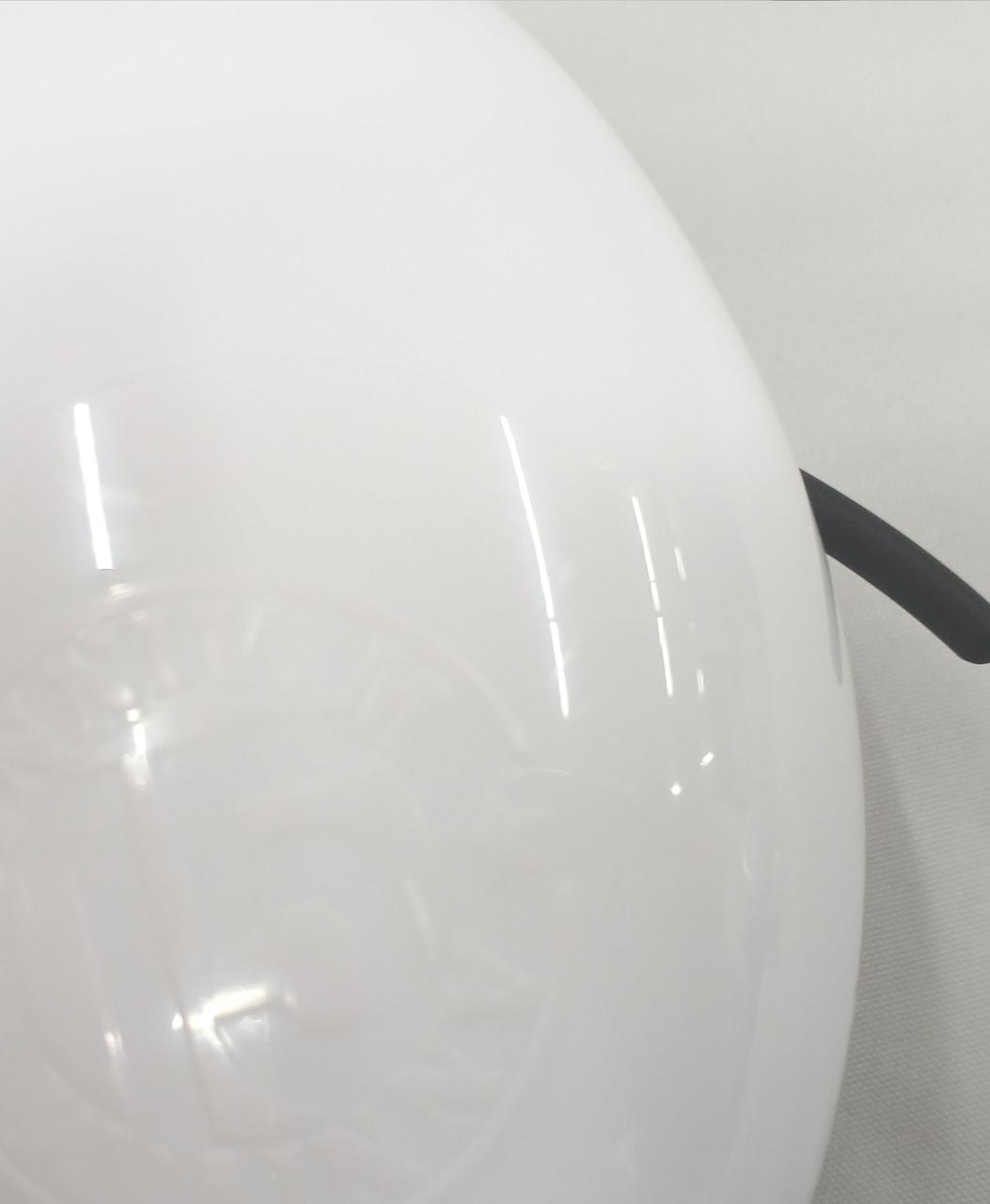 ライト点灯箇所若干キズ有