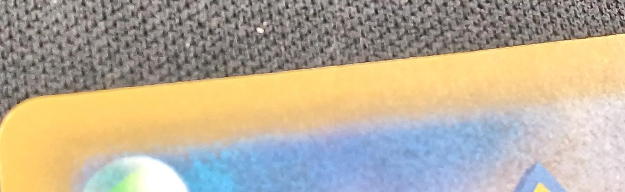 僅かに裁断粗さ有