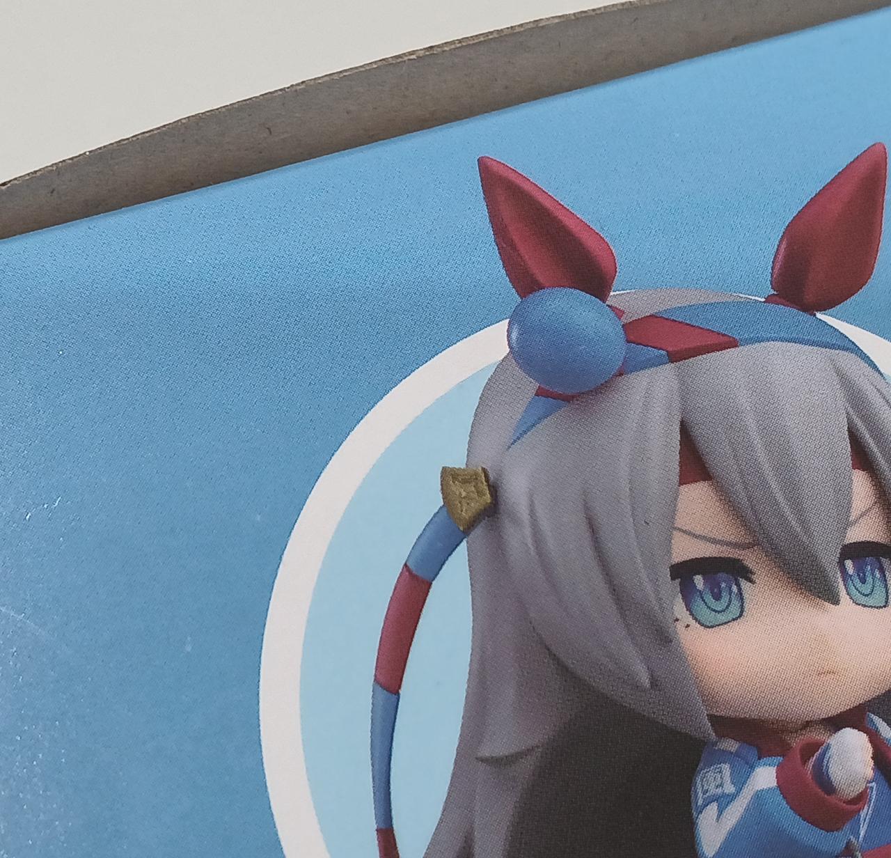 僅かに箱キズ有
