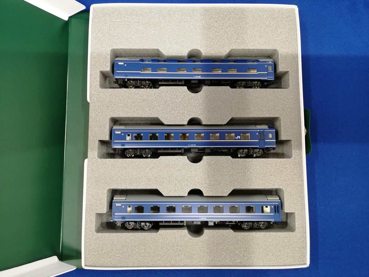 KATO` - KATO 24系あけぼの基本+増結　9両セット カトー(KATO)|24系寝台特急あけぼの基本増結9両セット|HARDOFF