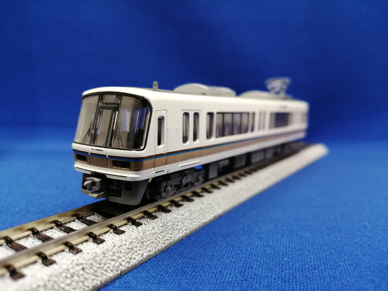 KATO 221系直流近郊形車両 6両基本セット 美品 カトー(KATO)|221系近郊電車6両セット|HARDOFFオフモール