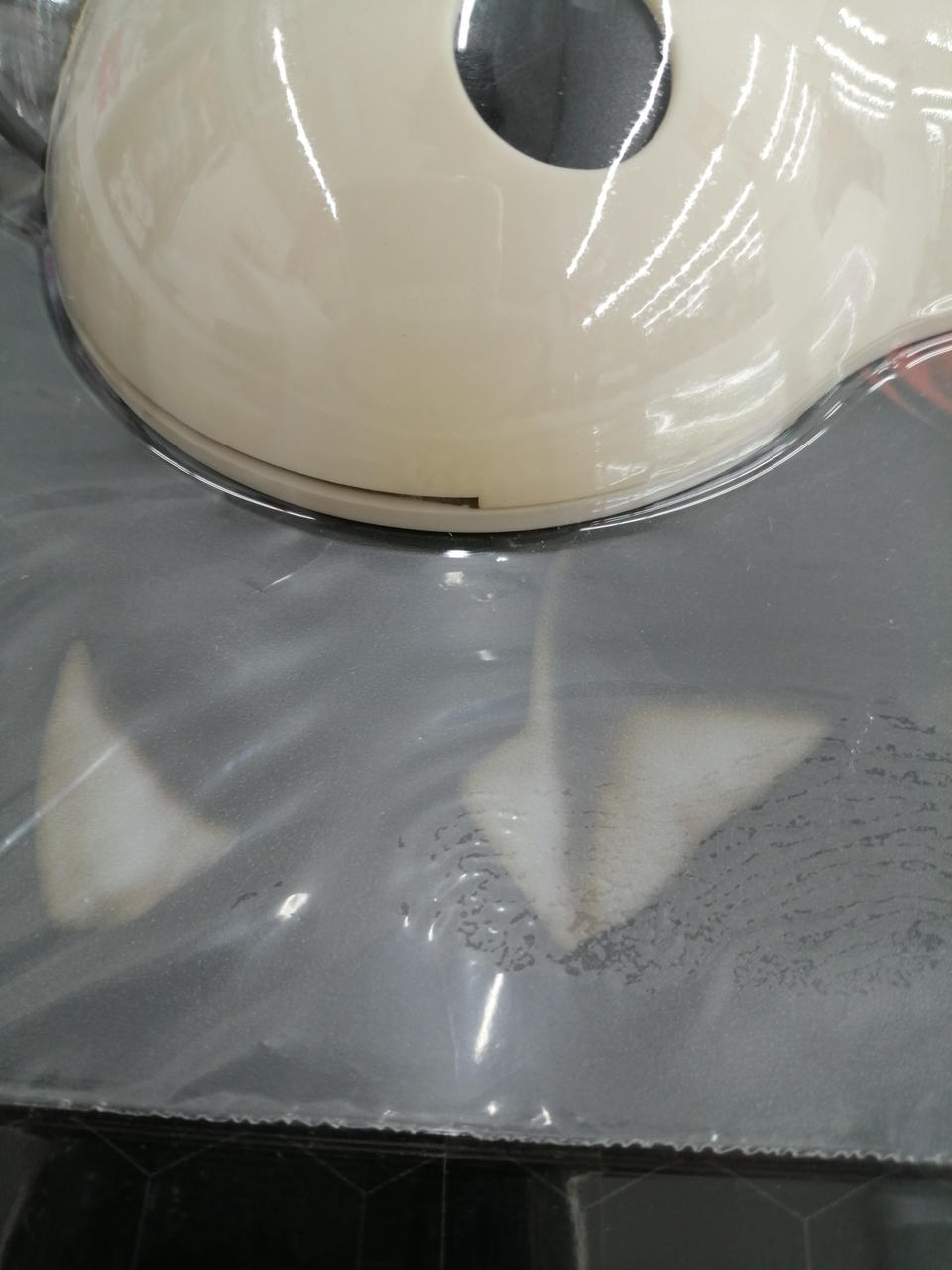 全体的に変色しているような感じです。