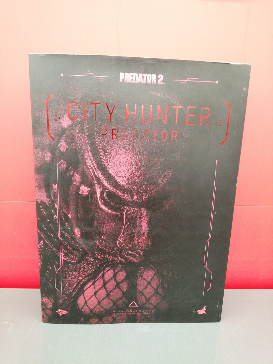 HOT TOYS 型番：CITY HUNTER PREDATOR2