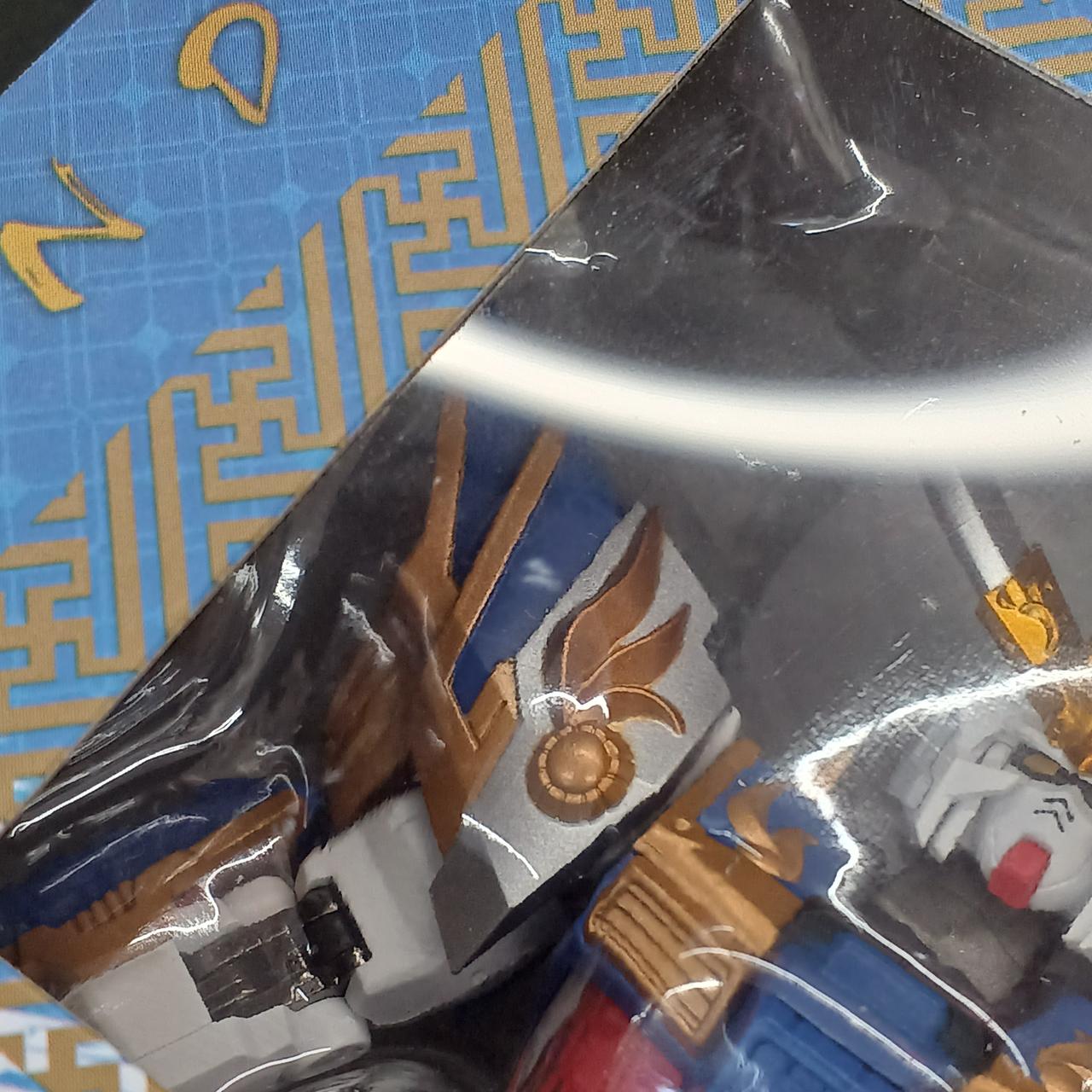 パッケージ表面にキズあり