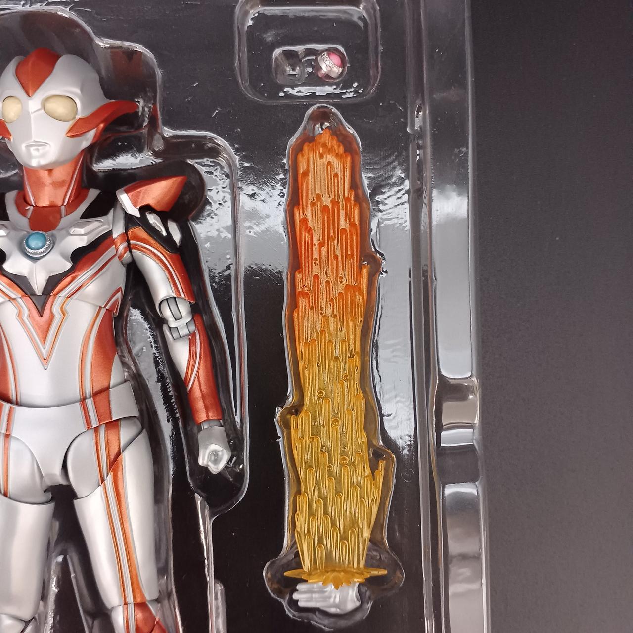 BANDAI|S.H.FIGUARTS ウルトラマンルーブ|【ハードオフ公式通販】オフ