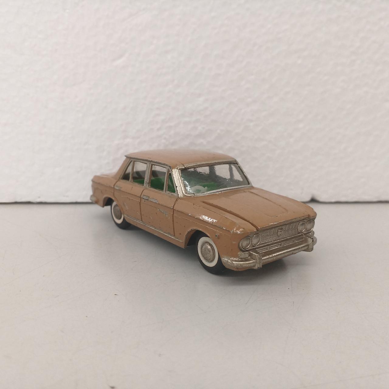 塗装剥がれあり