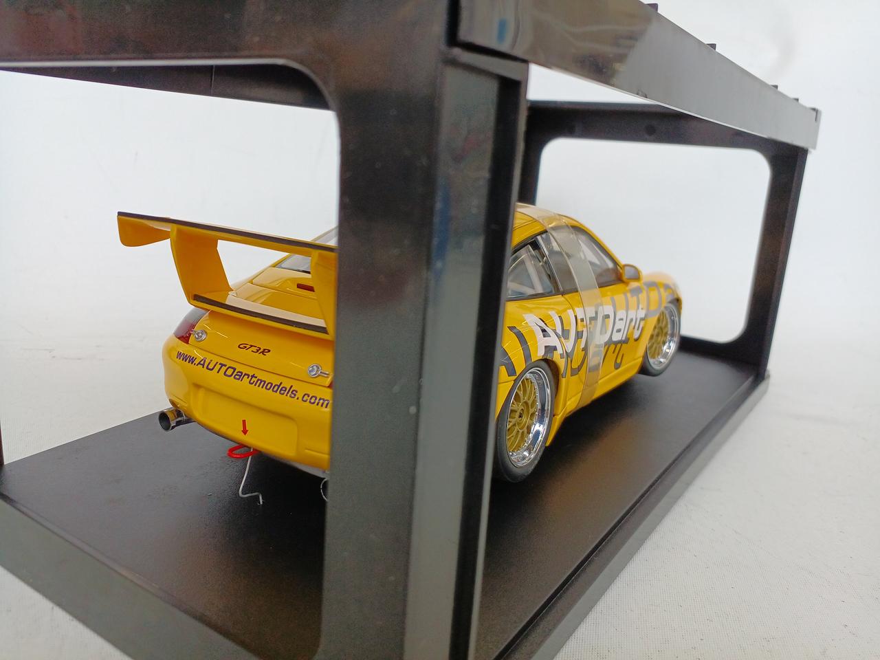 オートアート オウト(AUTOart)|1/18 ポルシェ911（996）GT3R