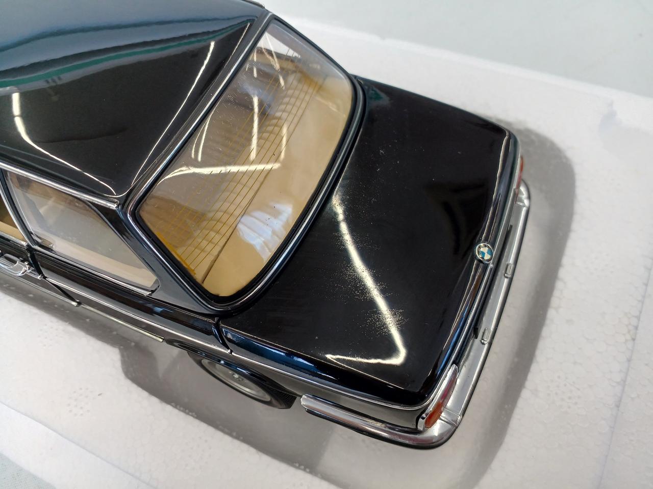 オートアート オウト(AUTOart)|BMW 2002 L(ブラック)|【ハードオフ公式