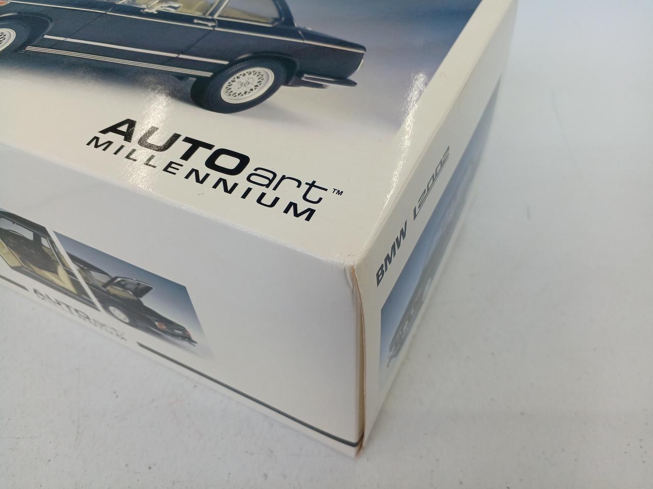 オートアート オウト(AUTOart)|BMW 2002 L(ブラック)|【ハードオフ公式