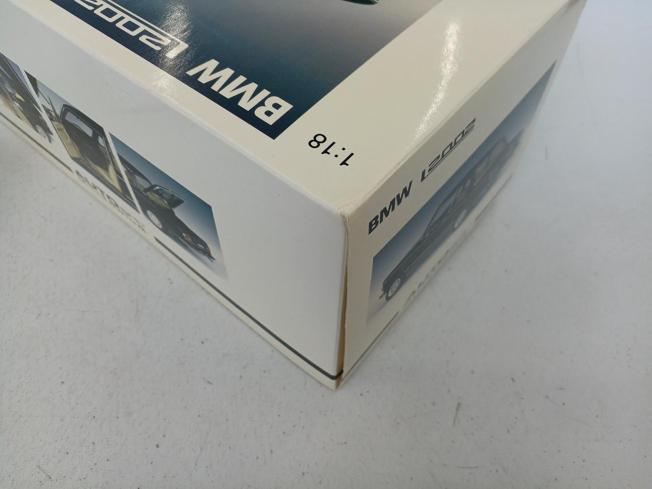 オートアート オウト(AUTOart)|BMW 2002 L(ブラック)|【ハードオフ公式