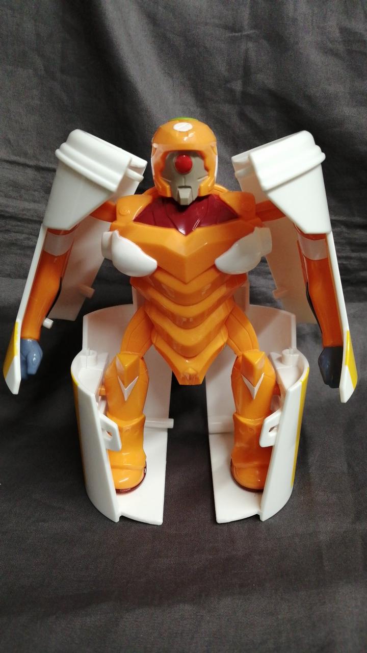 マクドナルドのロボットフィギュア3体セット エヴァ リミテッドエディション ビッグマックやポテトがエヴァに完全変形！話題の「マクドナルド