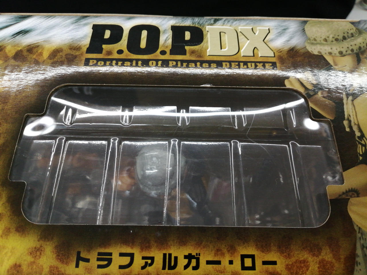 上部フィルムにスレ傷があります。