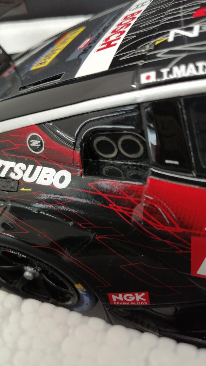 塗装の傷み有ります。