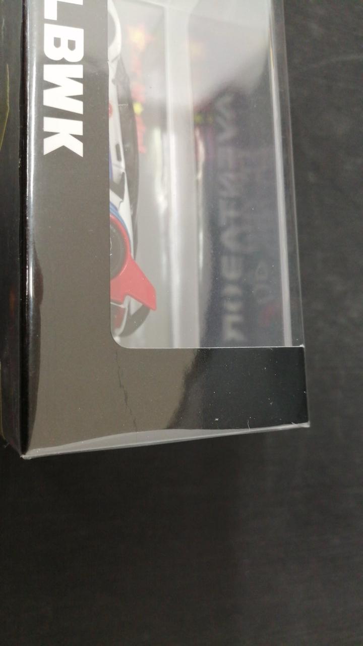 外箱傷み有り。