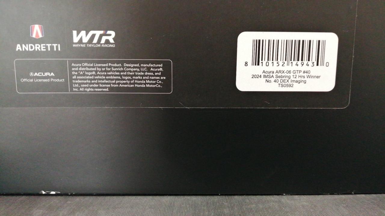 外箱底面にキズ汚れ有り。