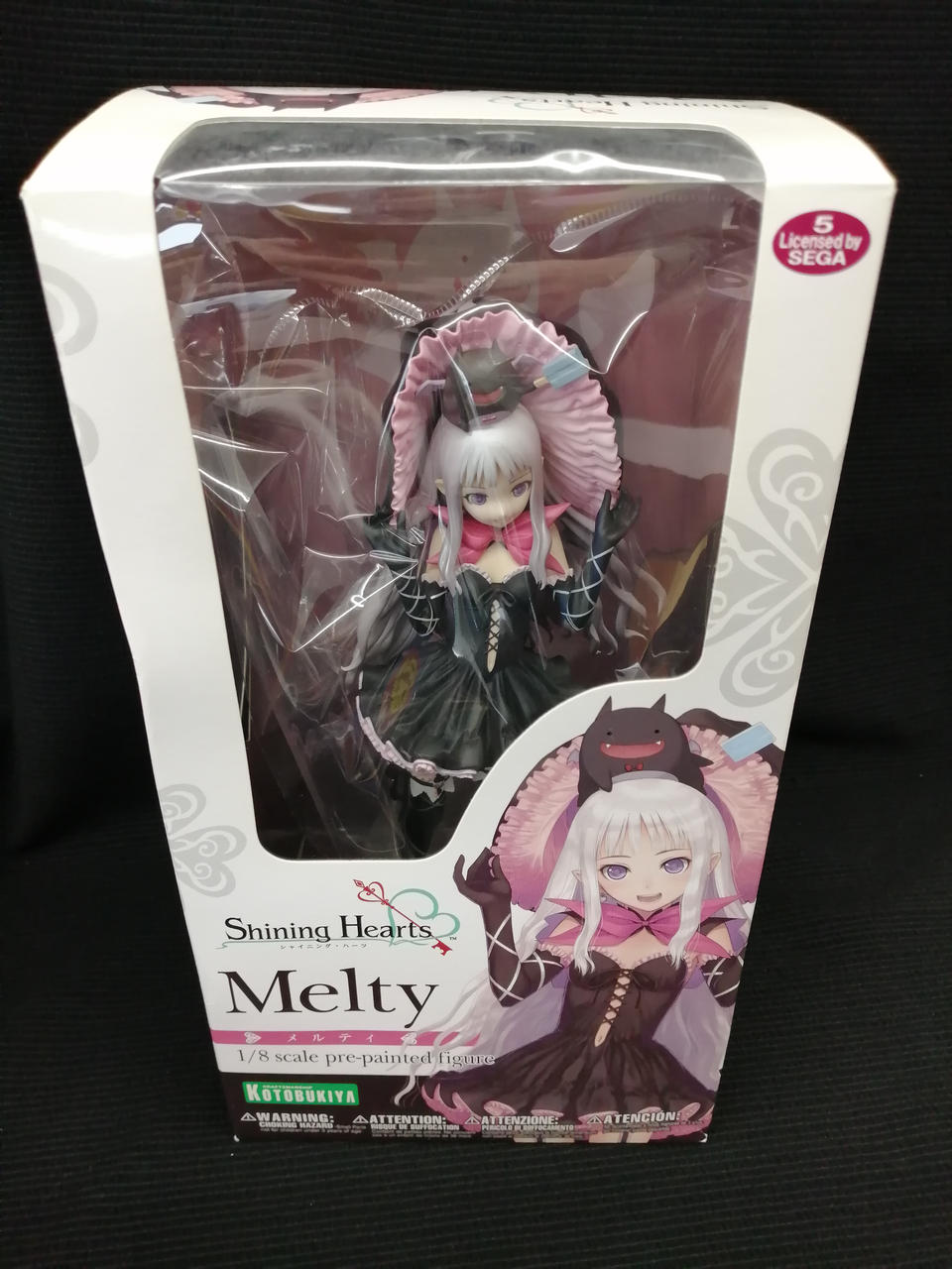 外箱に傷みが有ります。