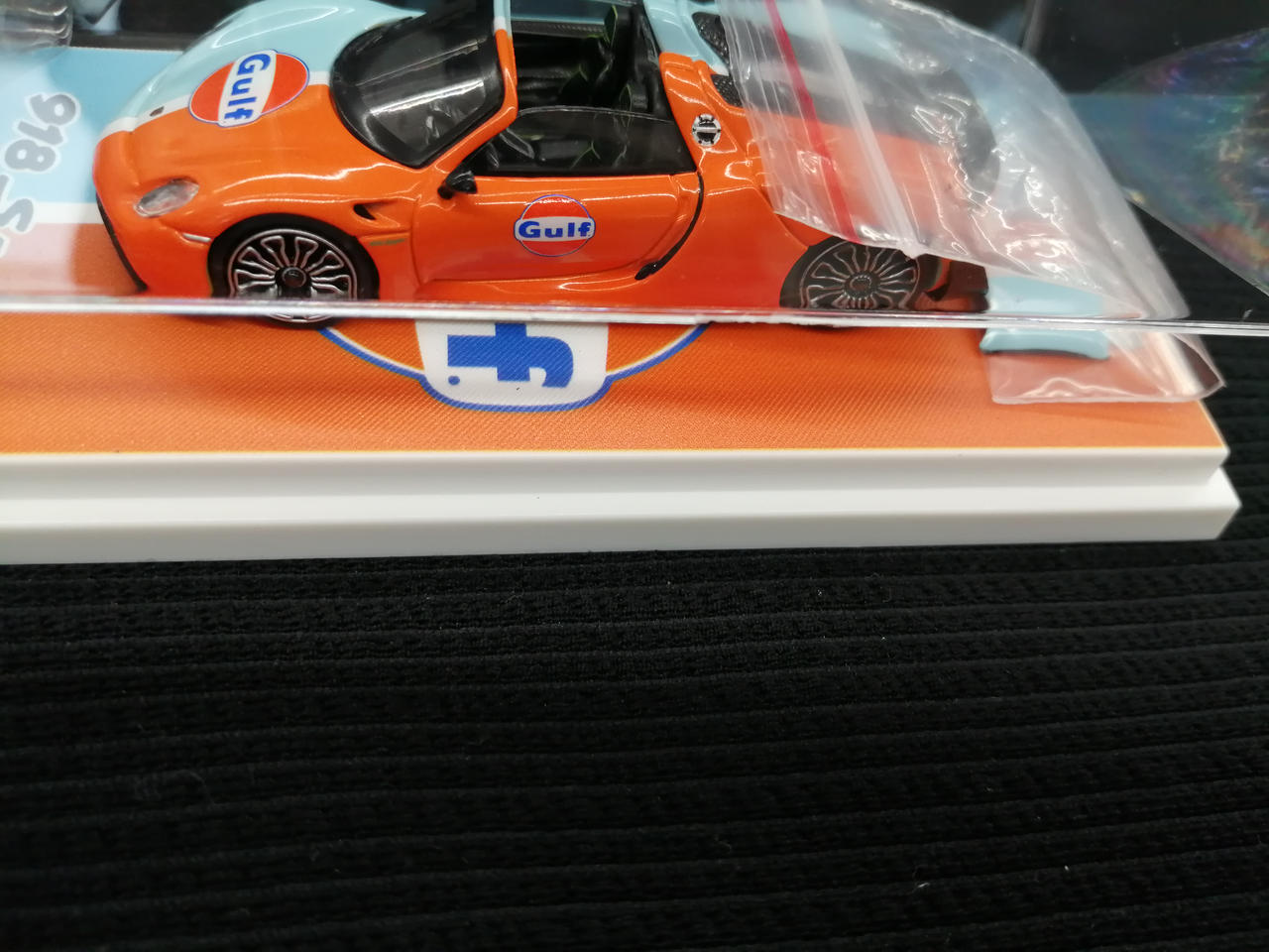 ケースキズ有。