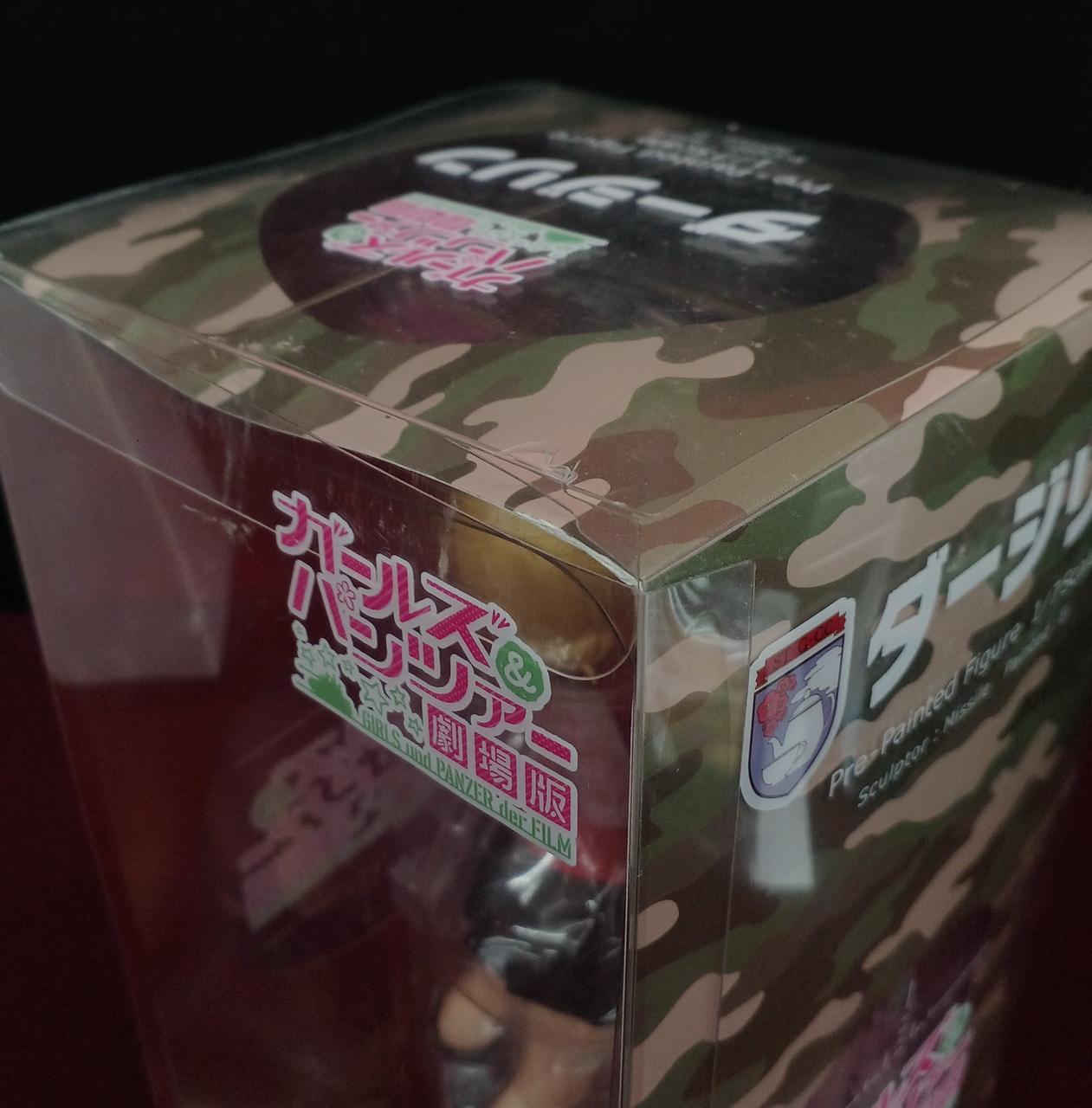 ケースにキズ、割れあり。