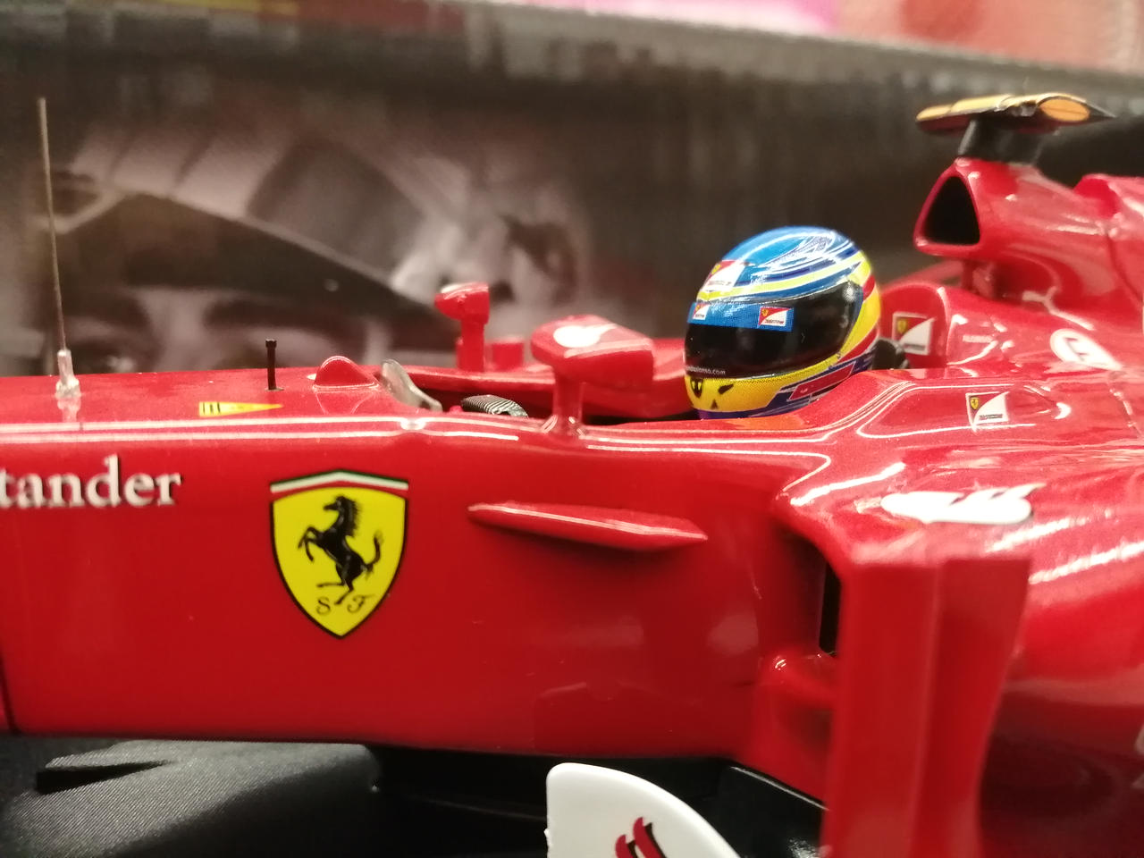 左ミラーの根元に接着跡あり