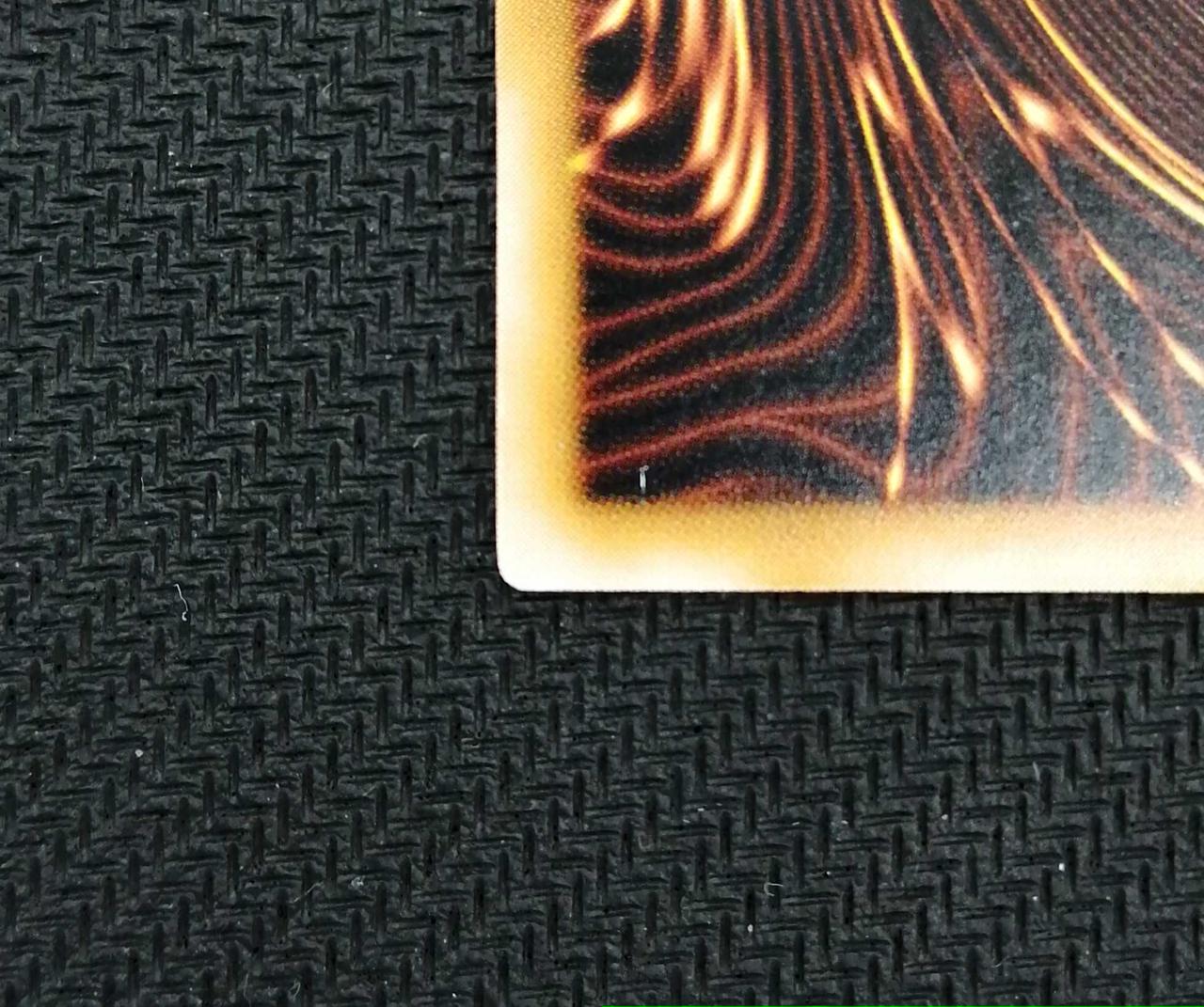 裏面左下に凹み傷の様なダメージ有