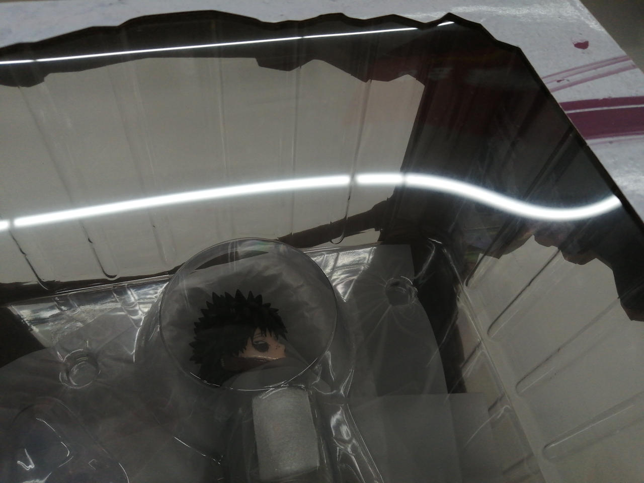 分かりにくいですが前面右上にスレあります