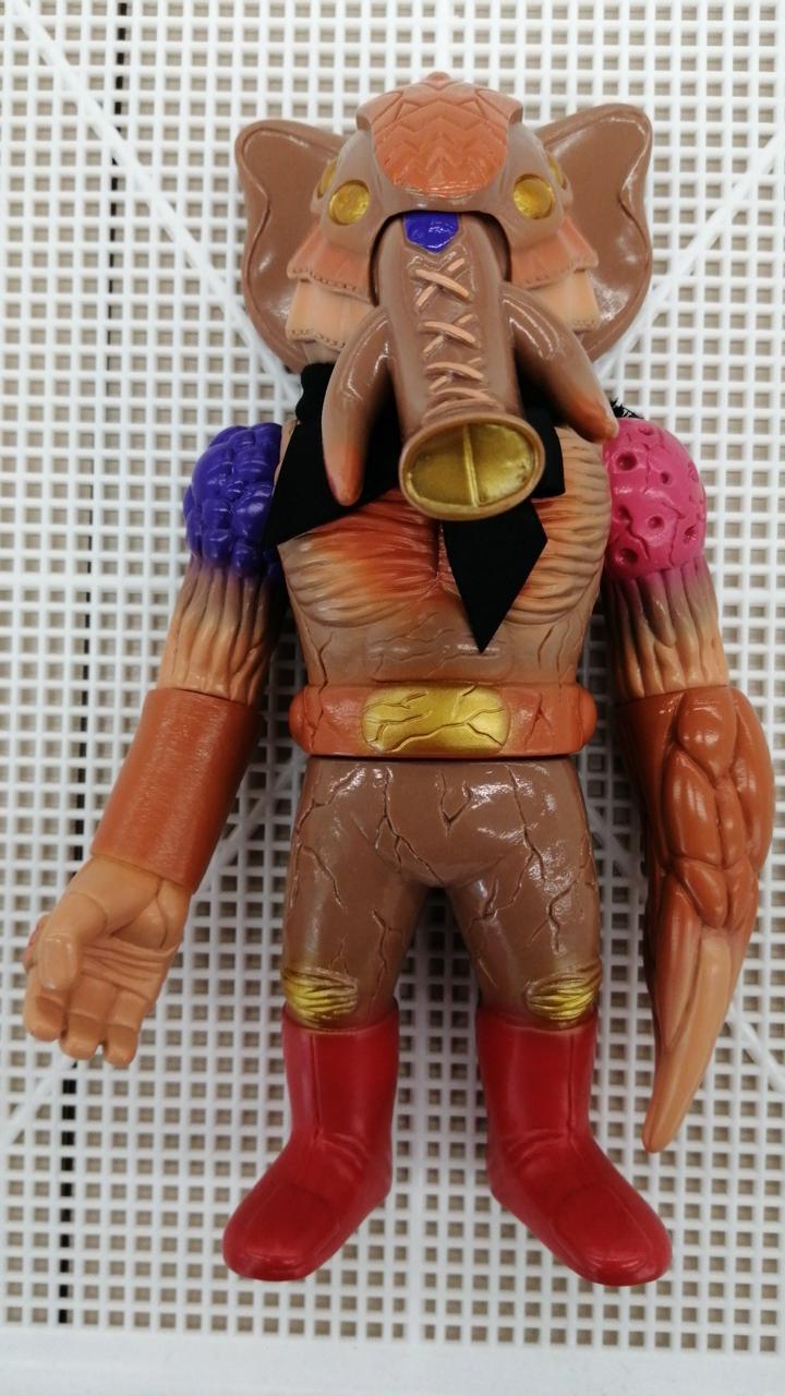 目立った傷汚れ等無く綺麗な状態です。