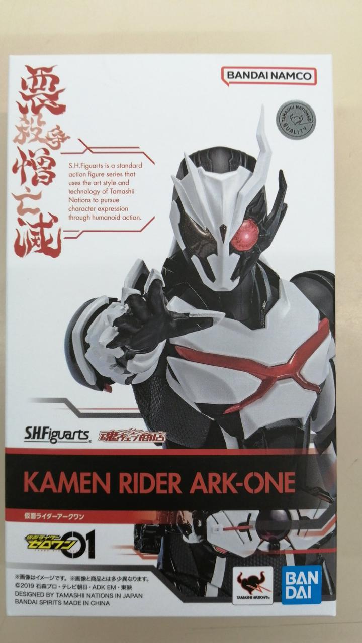 未開封品。箱若干の汚れあり。