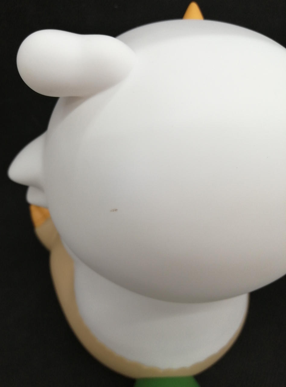 頭の後に汚れあり