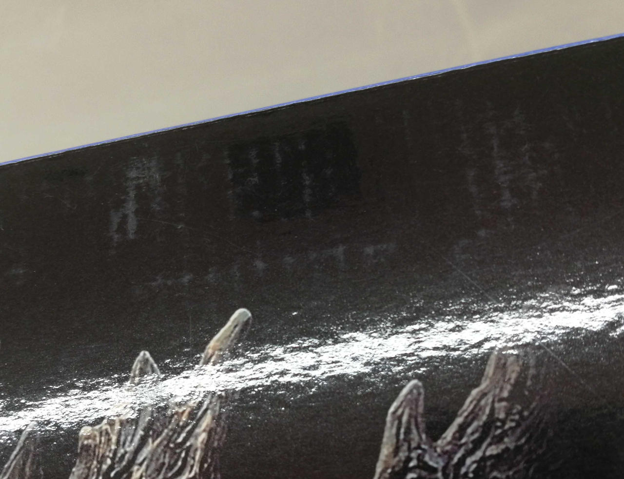 全体的に汚れ傷み有り