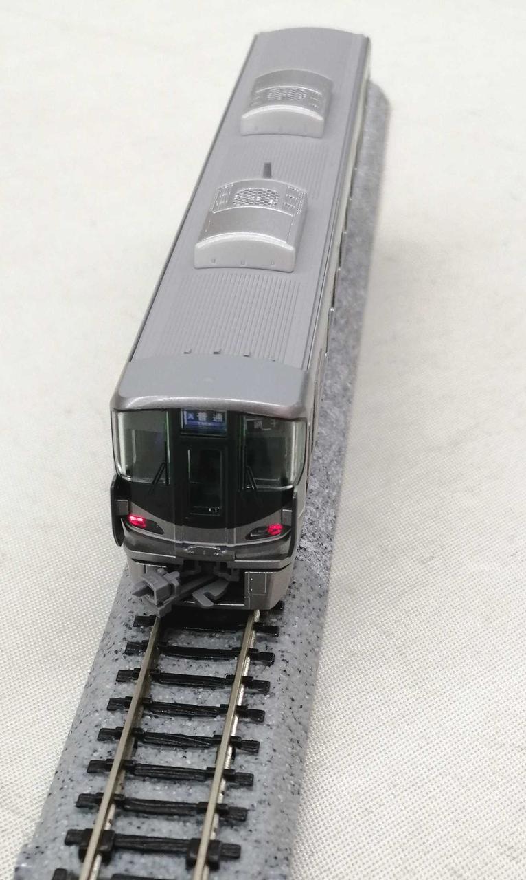 後進でライト点きます