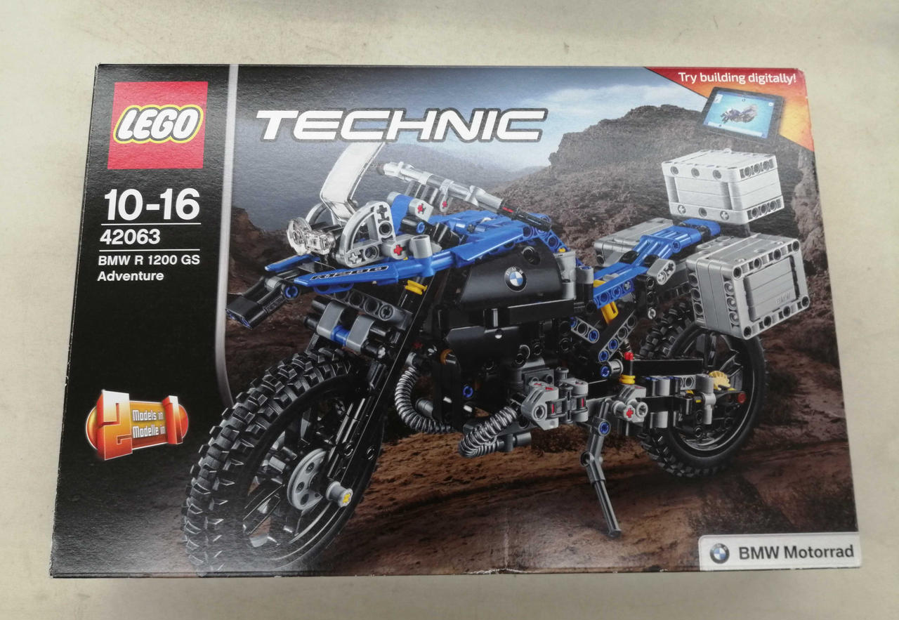 LEGO