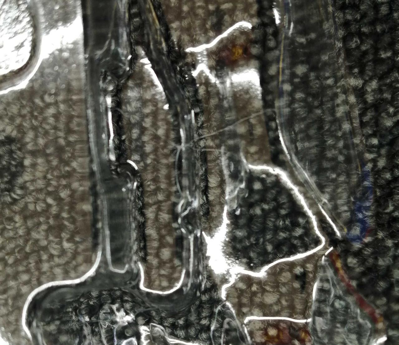 内ケース割れ有