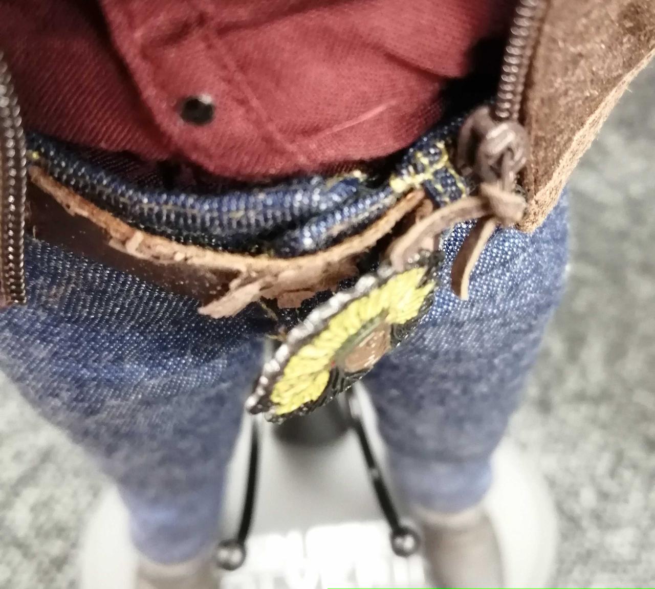 ベルト一部破損有