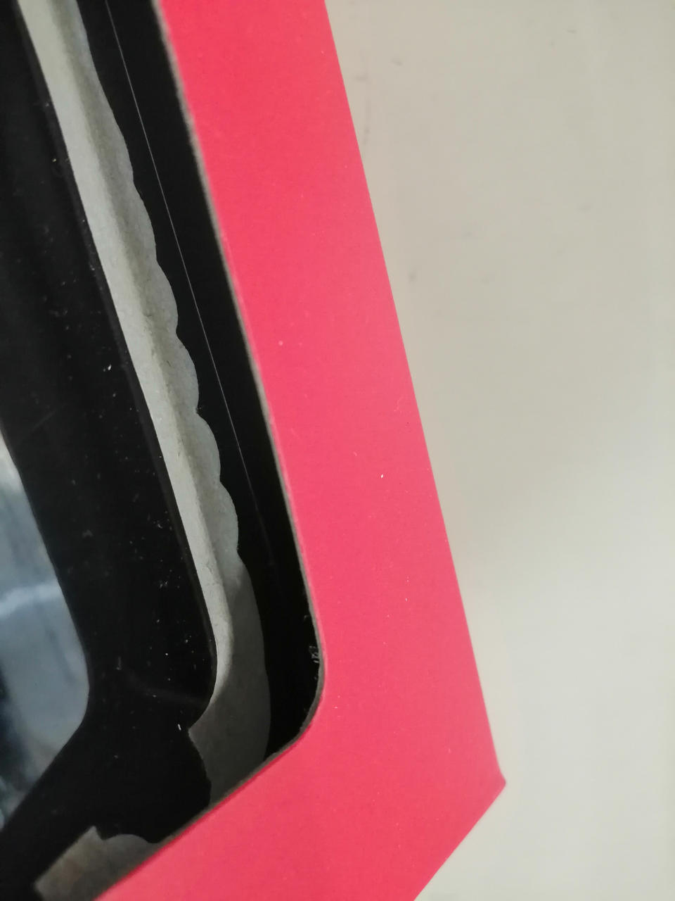 ブリスター剥がれあり