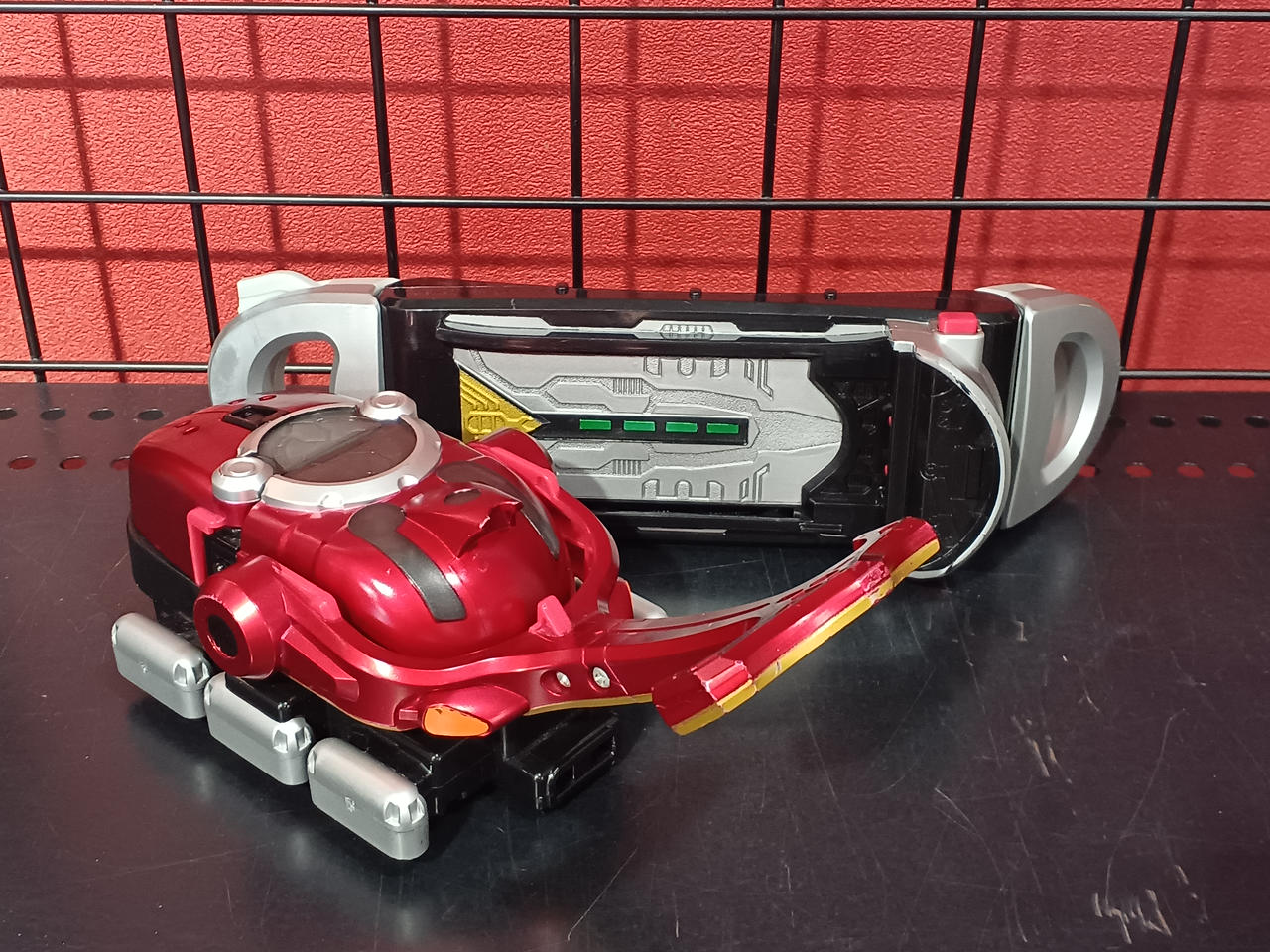 バンダイ 仮面ライダーカブトゼクターシリーズ 龍騎も有 開封済みほぼ未使用 バンダイ 仮面ライダーカブトゼクターシリーズ 龍騎も有 開封