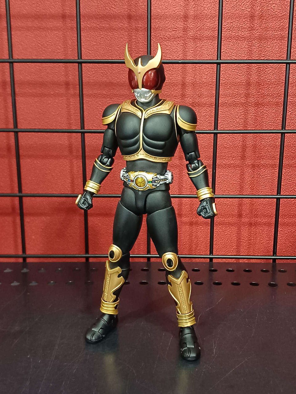 新品未開封　仮面ライダークウガ フィギュア Amazon.co.jp: TAMASHII NATIONS S.H.フィギュアーツ (真骨彫