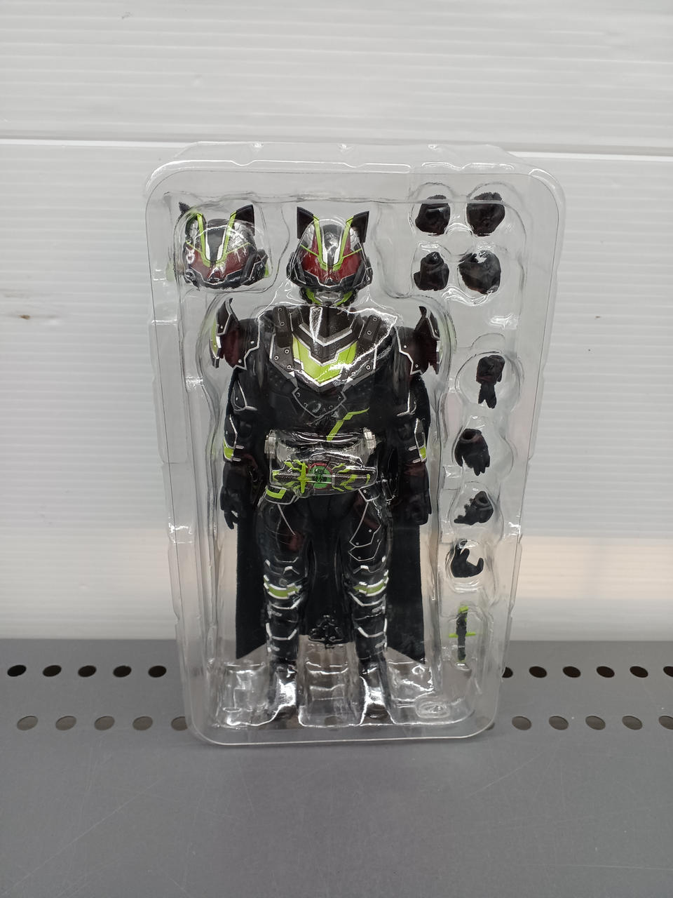 バンダイ|仮面ライダーギーツ フィギュアーツ|HARDOFFオフモール