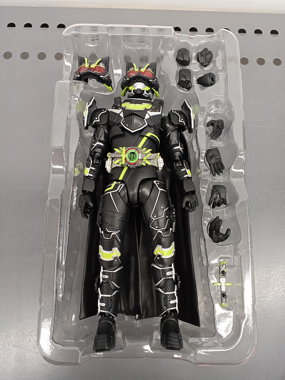 バンダイ|仮面ライダーギーツ フィギュアーツ|HARDOFFオフモール