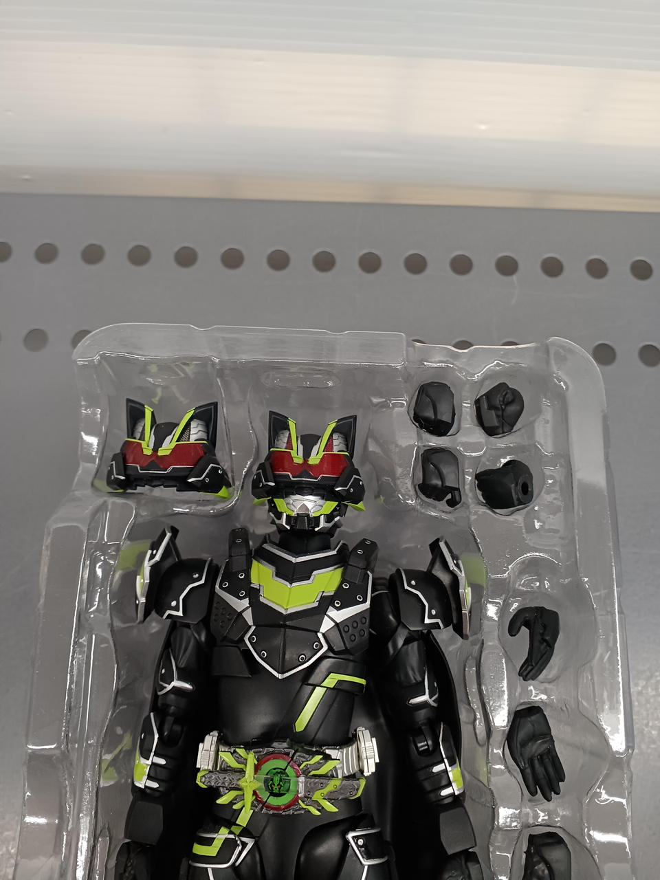 仮面ライダーギーツ フィギュアーツ まとめ売り (一部ジャンク) バンダイ|仮面ライダーギーツ フィギュアーツ|HARDOFFオフモール