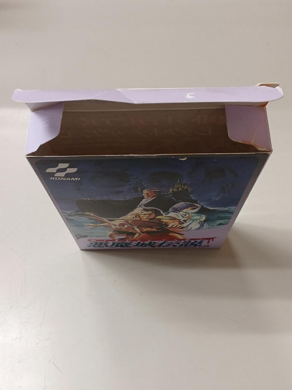 外箱耳付いています。
