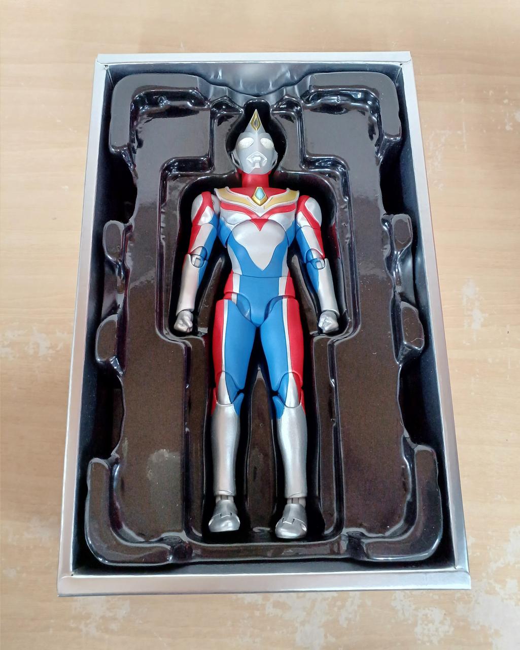【未使用品】ウルトラマンダイナ 300本限定モデル 7N01-HDB0 バンダイ(BANDAI)|ウルトラマンダイナ|HARDOFFオフモール