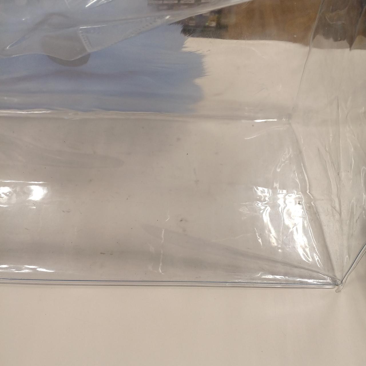 バッグが全体的に汚れています