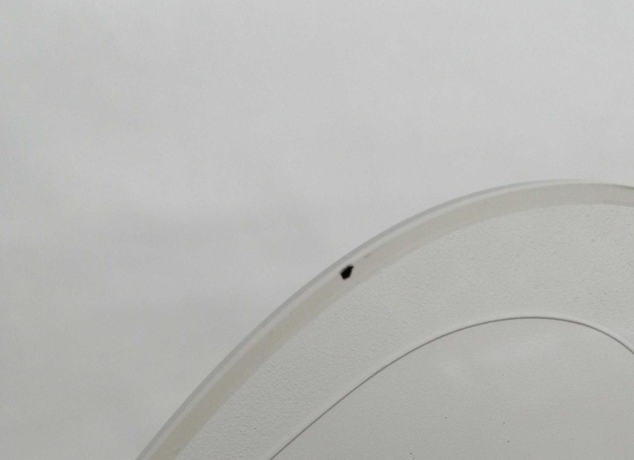 台座初期汚れあり