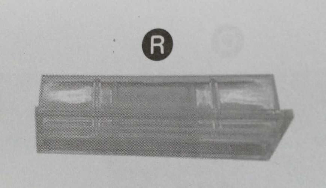 背景用台座らしきRが欠品しています。