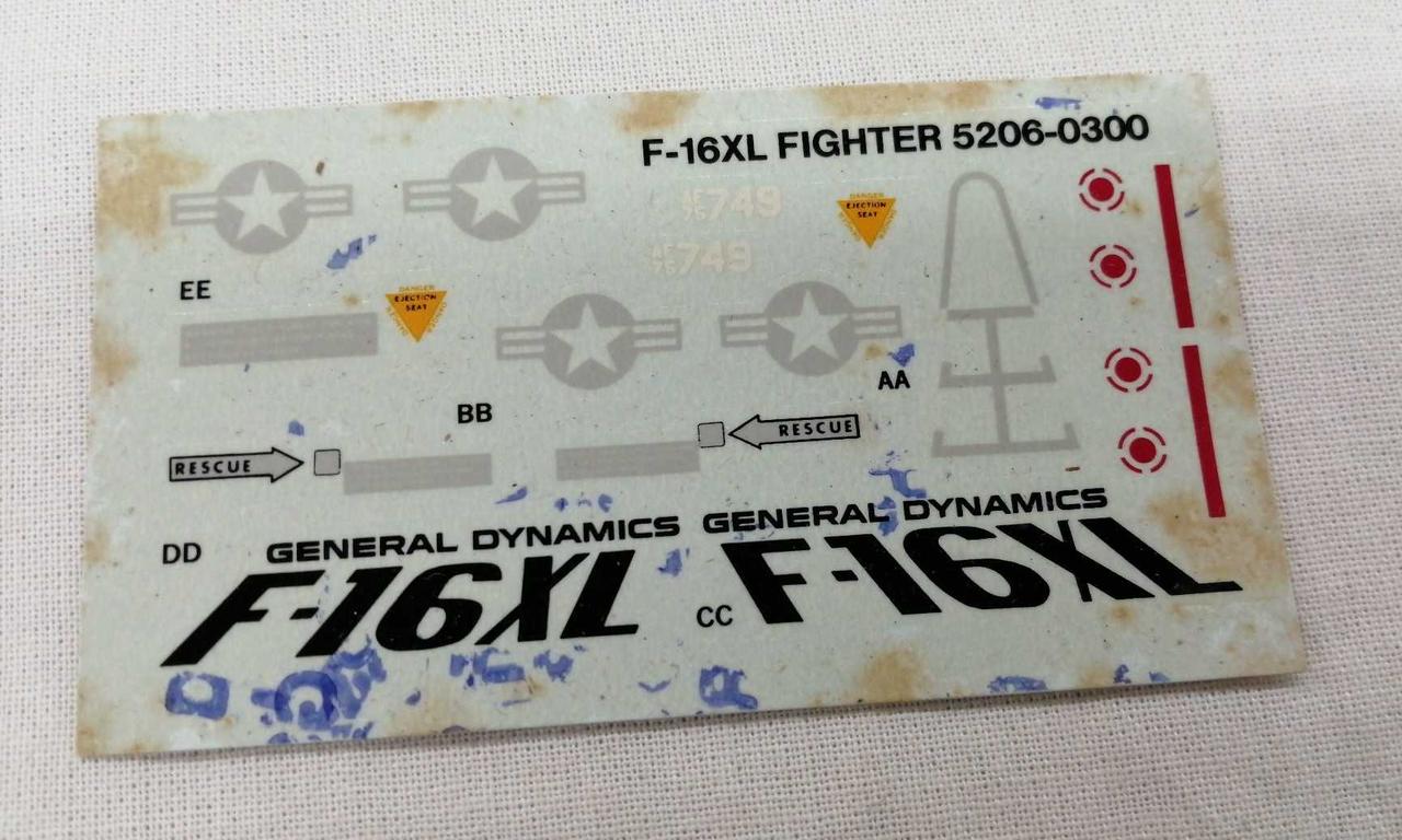 デカールイタミあり